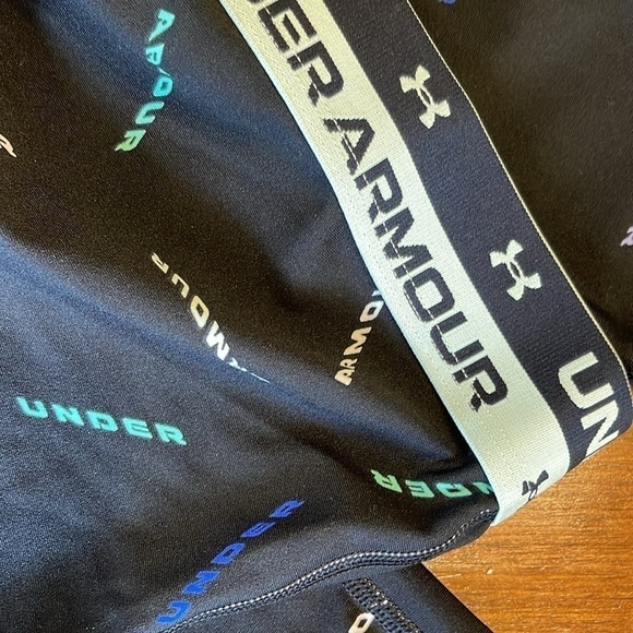 under armour youth XL capris/cropped leggings - tag still on - Picture 4 of 6